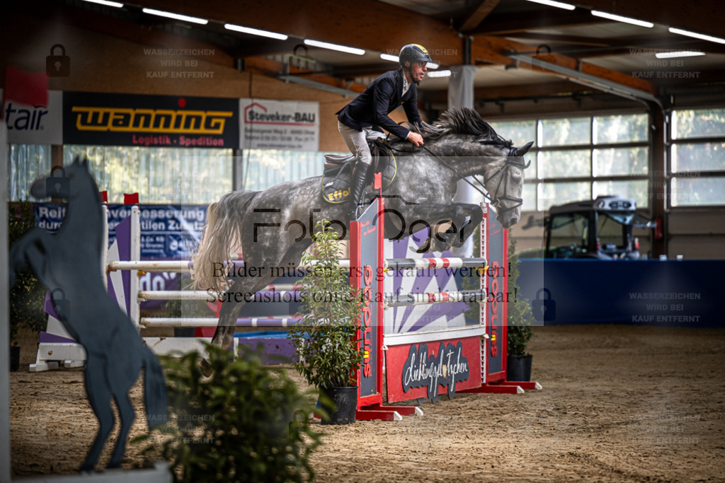 DOS_0135 | Entdecke hochwertige Reitturnierfotos von Foto Oger. Professionell, emotional und authentisch – jetzt Lieblingsmomente im Shop bestellen. - Realisiert mit Pictrs.com