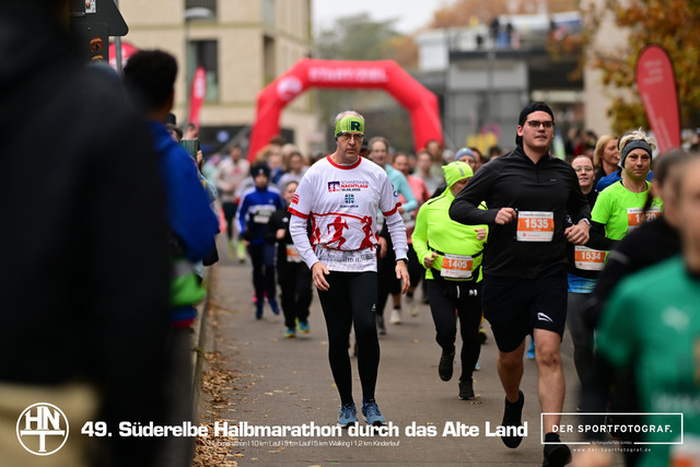 Süderelbe Halbmarathon 2025 I 09.11.2025 I Fotograf_DerSportfotograf.I 00493 | Der Sportfotograf. - Realisiert mit Pictrs.com