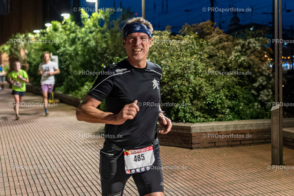 21. Nachtlauf des ASV Köln; Köln, 08.05.24 | Impressionen vom 21. Nachtlauf des ASV Köln am 08.05.24 in der Altstadt von Köln (Deutschland). Foto: BEAUTIFUL SPORTS/Bernd Hoffmann