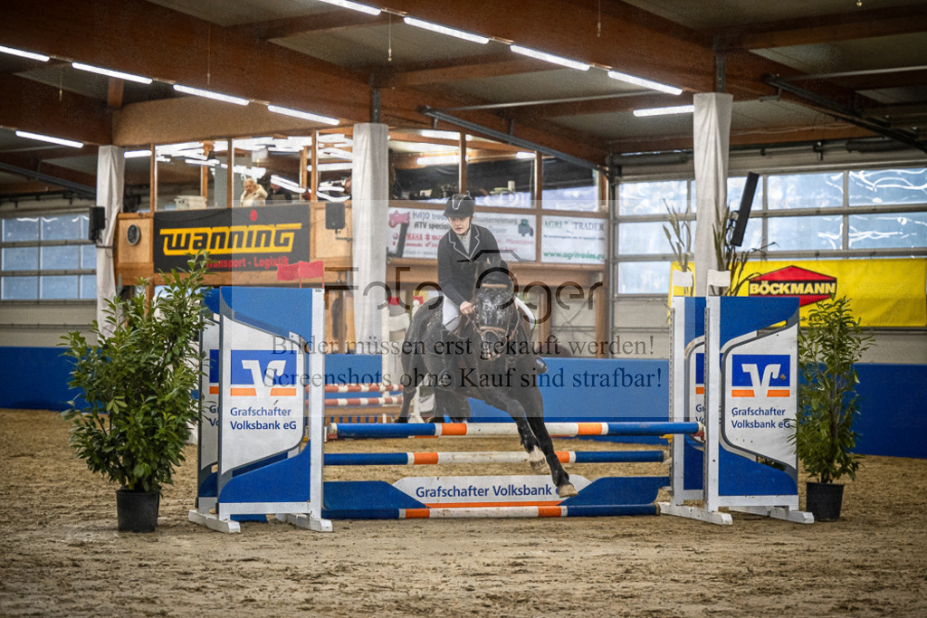 DOS_0014 | Entdecke hochwertige Reitturnierfotos von Foto Oger. Professionell, emotional und authentisch – jetzt Lieblingsmomente im Shop bestellen.Deutschlandweite Turnierfotografie. - Realisiert mit Pictrs.com