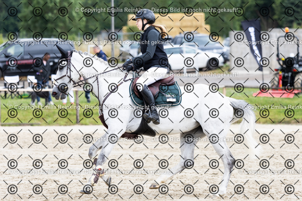 CL5A9227 | Emilia Reinking Fotografie - Realisiert mit Pictrs.com