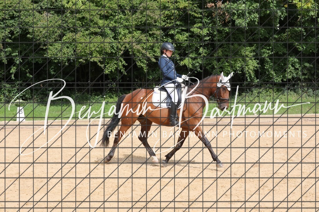 AZ2A2284 | Benjamin Bartmann Photomoments