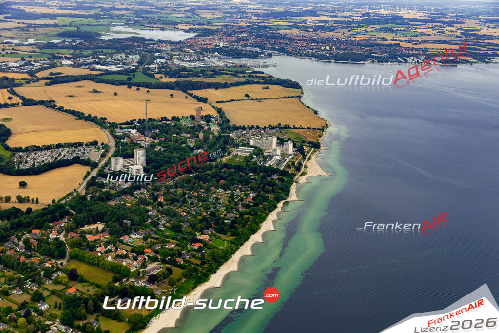 Das Luftbild der Stadt Sierksdorf wurde 2022 vom Flugzeug heraus erstellt (keine Drohnen-Aufnahmen) Aufnahmehöhe ca.450 Meter- hohe Bildauflösung und Druck-Qualität. Garantiert!