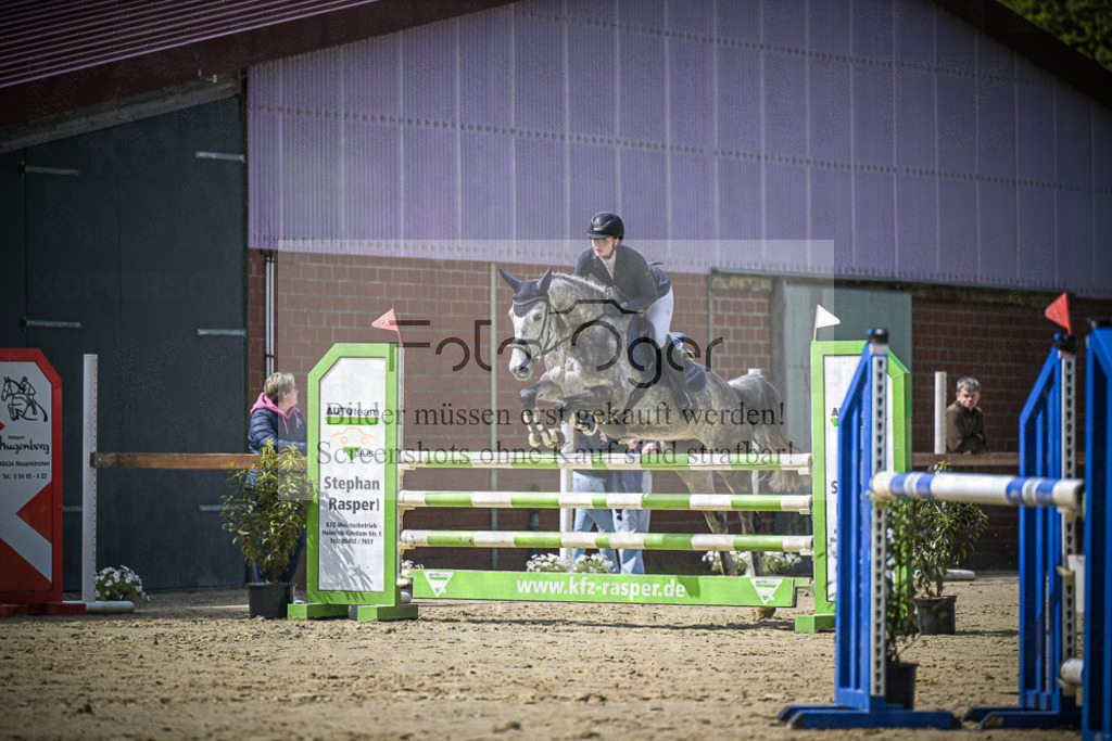 DOS_7979 | Entdecke hochwertige Reitturnierfotos von Foto Oger. Professionell, emotional und authentisch – jetzt Lieblingsmomente im Shop bestellen.Deutschlandweite Turnierfotografie. - Realisiert mit Pictrs.com