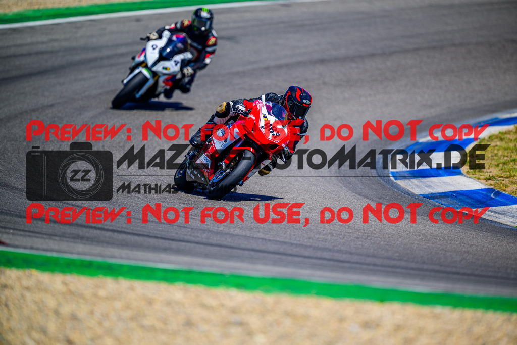 MaZZes_Fotomatrix_20250629_6007705_0495 | GELB