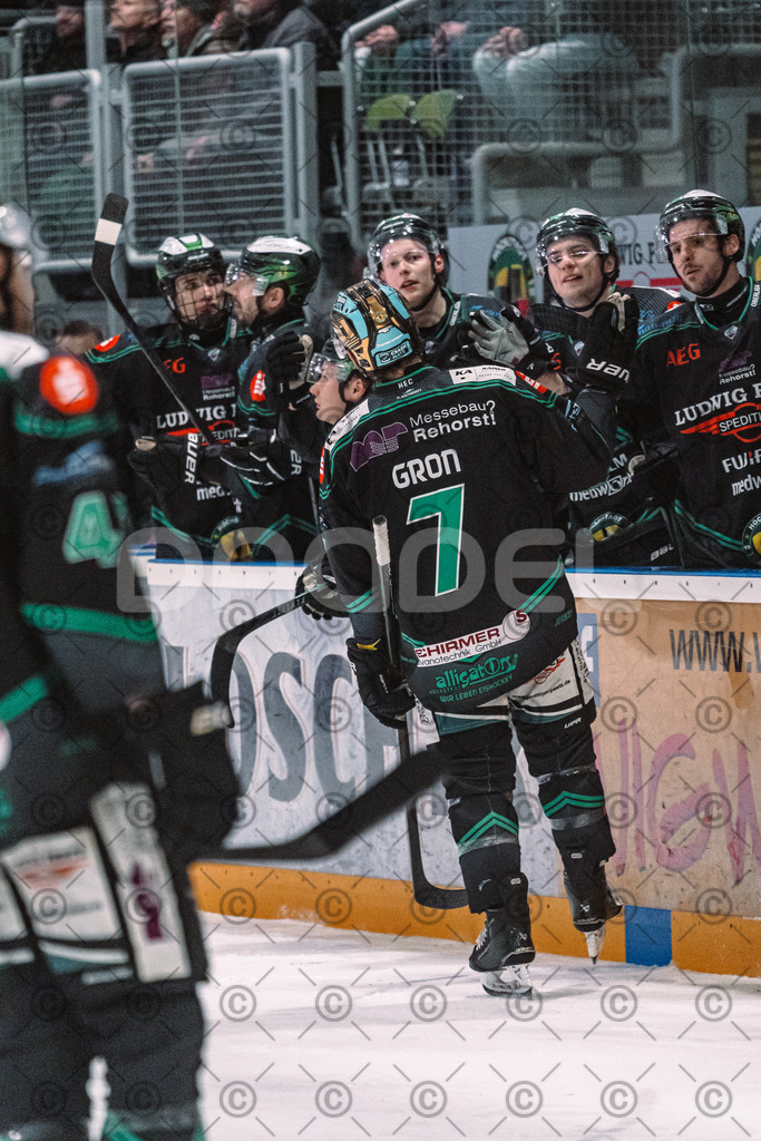 Alligators_vs_Peiting_04_01_2026-056 | Höchstadt Alligators Fotogalerie: Eishockey-Action aus Franken. Professionelle Spielfotos, Portraits & Stadionbilder zum Download. Jetzt entdecken! - Realisiert mit Pictrs.com