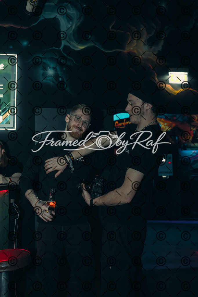 Try_a_little_harder_17.04.2026-7 | Professioneller Online-Store für hochwertige Fotografie: Entdecke einzigartige Bilder aus Street, Events und Lifestyle. Sichere dir exklusive Prints und digitale Downloads in bester Qualität für dein Zuhause oder Projekte. - Realisiert mit Pictrs.com
