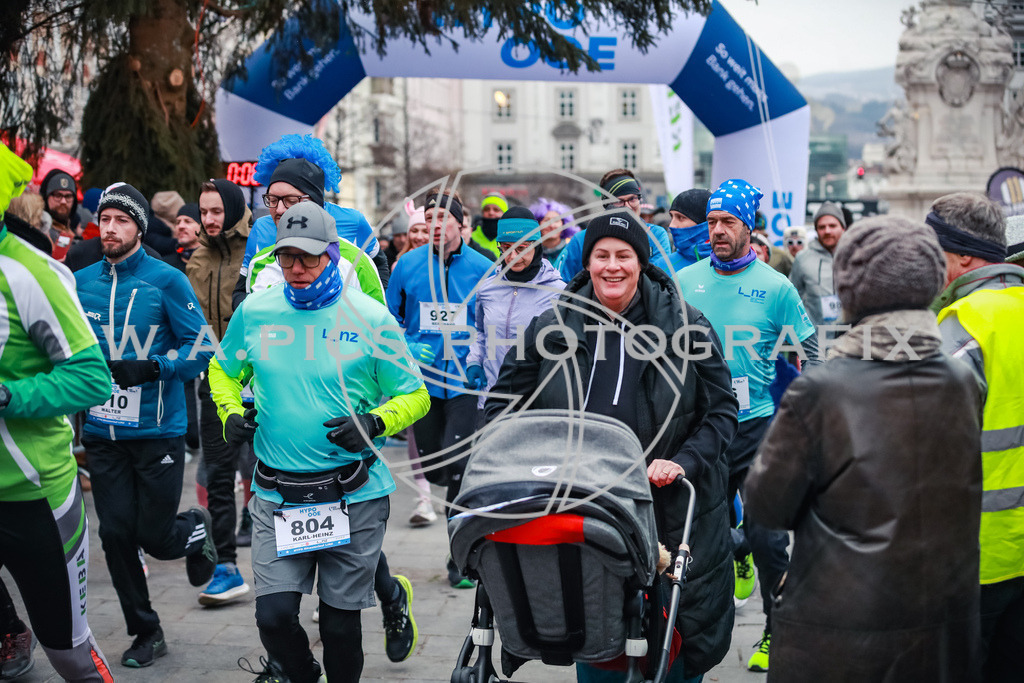 SILVESTERLAUF LINZ 25 | Linz, AUSTRIA, 31. Dezember 25, TRIRUN SILVESTERLAUF LINZ 25 , Image shows: 
Photo: WAPICS / BINDER Manuel