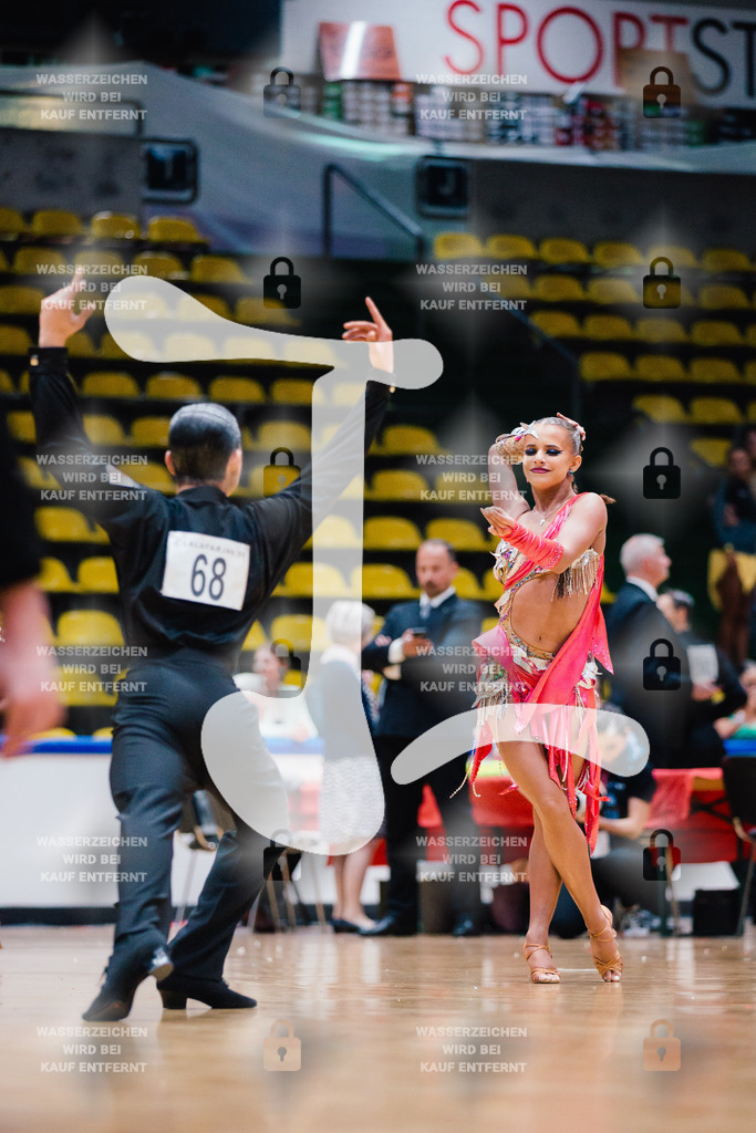 Hessen Tanzt WDSF Open Youth Latin 7th (68) Ivan Smekalkin _ Yeva Liermontova (Schwarz-Weiß-Club Pforzheim)-2025-05-17-2448 | Webshop for digital downloads and prints of dance sport, event & show photographer Julian Link - Realisiert mit Pictrs.com