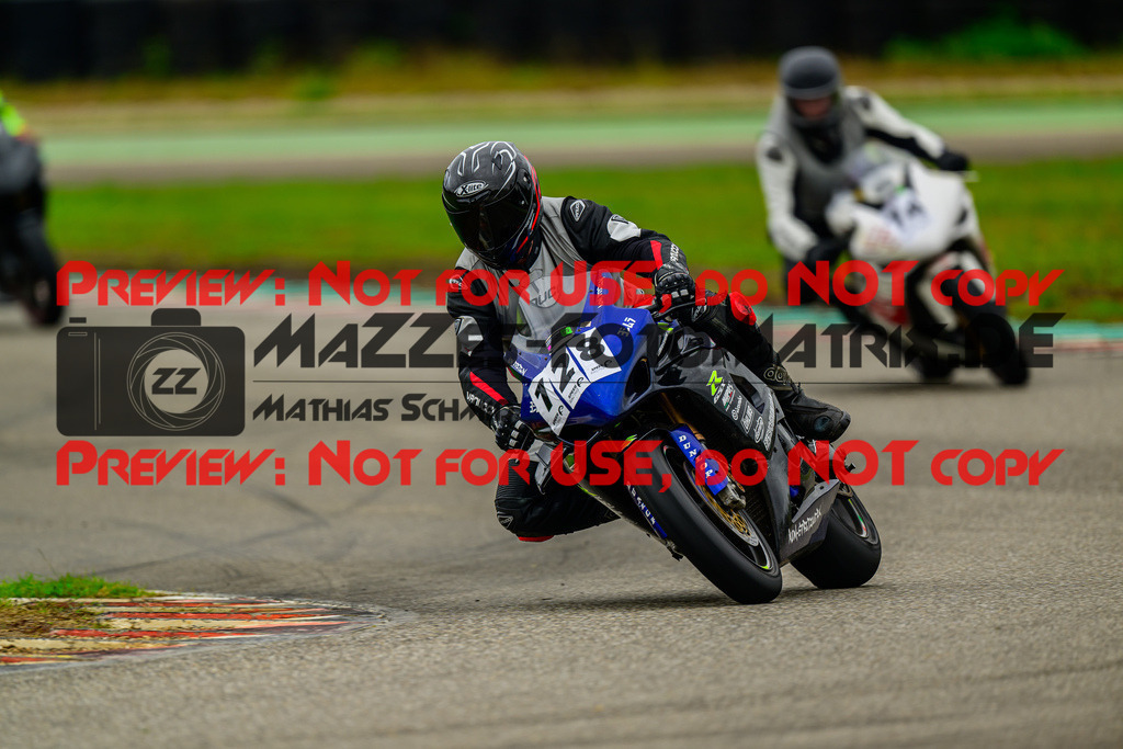 MaZZes_Fotomatrix_20241002_6007705_7110 | Fotograf Mathias Schmid
Sportfotograf,
Eventfotograf,
Hochzeitsfotograf,
Portraitfotograf