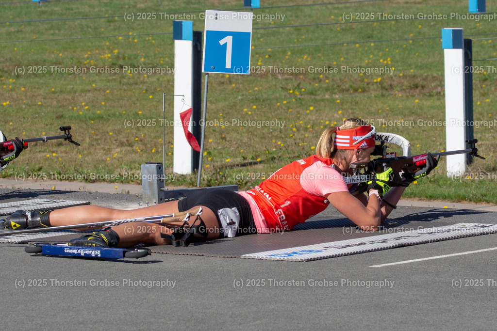 Deutsche Meisterschaften Biathlon 2018 | Deutsche Meisterschaften Biathlon 2018, Massenstart Frauen am 15.09.2018 in der DKB SKI ARENA in Oberhof, (Deutschland)

Bild: Denise Herrmann vom WSV Erzgebirge Oberwiesenthal / BwFb (1) - Realisiert mit Pictrs.com