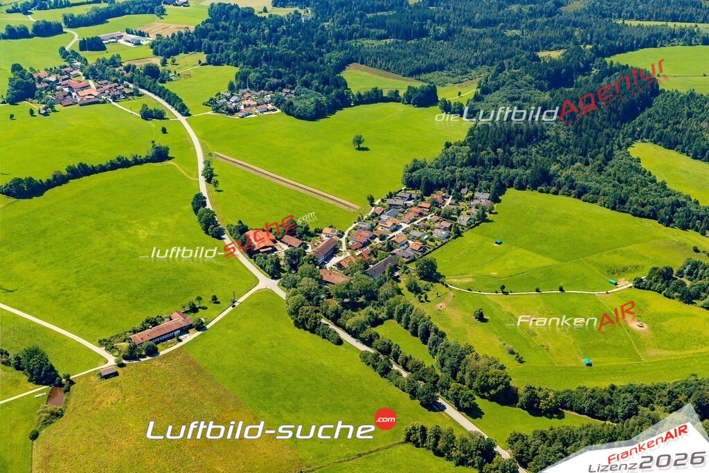 Höfen Königsdorf Bild- Das Luftbild wurde 2025 vom UL-Flugzeug heraus erstellt ( keine Drohnen Bilder! ) - Hochauflösende Luftaufnahme -Nicht vergleichbar mit Google Maps oder Satelittenbilder- Die Geschenkidee !Mit Lizenz und Bildrechte bestellbar