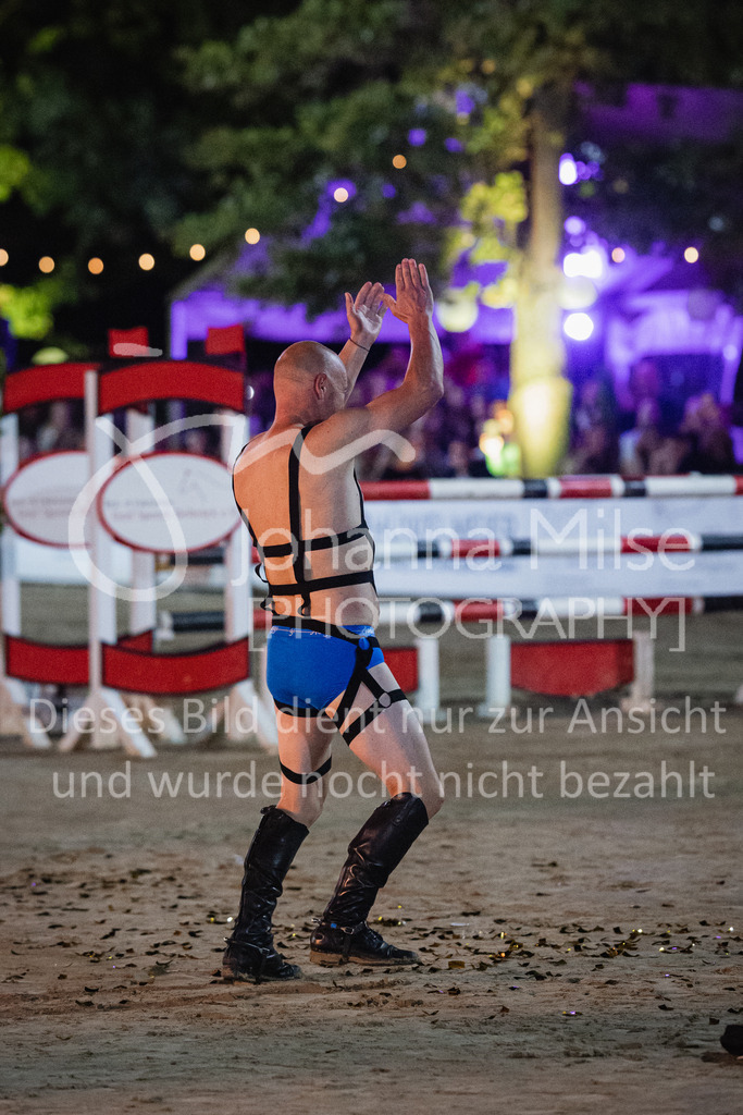 230827_Delbrueck_Kostuem-808 | Deine schönsten Turniermomente als professionelle Fotos! Entdecke hochwertige Pferdesport-Fotografie im Online-Shop. Jetzt Fotos finden & bestellen!