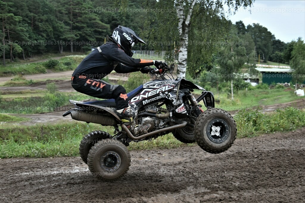 DSC_0063 (2) | Sportfotografie , Motorsport, Motoross, Reitsport, Mointainbike, Enduro,
Landschaft , Outdoor, Eventfotografie, Landschaft, Bilder online bestellen - Realisiert mit Pictrs.com