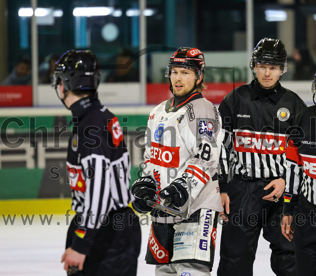 2026-02-08_011_TSV_Erding_gegen_ECDC_Memmingen_Indians | Erding, Deutschland, 08.02.2026:Eishockey, Oberliga Süd 2025 / 2026, 45. Spieltag, TSV Erding gegen ECDC Memmingen Indians, Endergebnis: Foto: Christian Riedel / fotografie-riedel.net