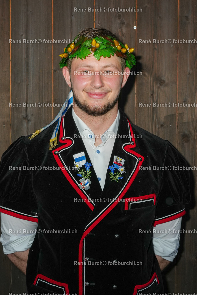 Van Messel Noe | René Burch leidenschaftlicher Fotograf aus Kerns in Obwalden.  Hier finden sie Sport, Landschaft und Natur Fotografie.
 - Realisiert mit Pictrs.com