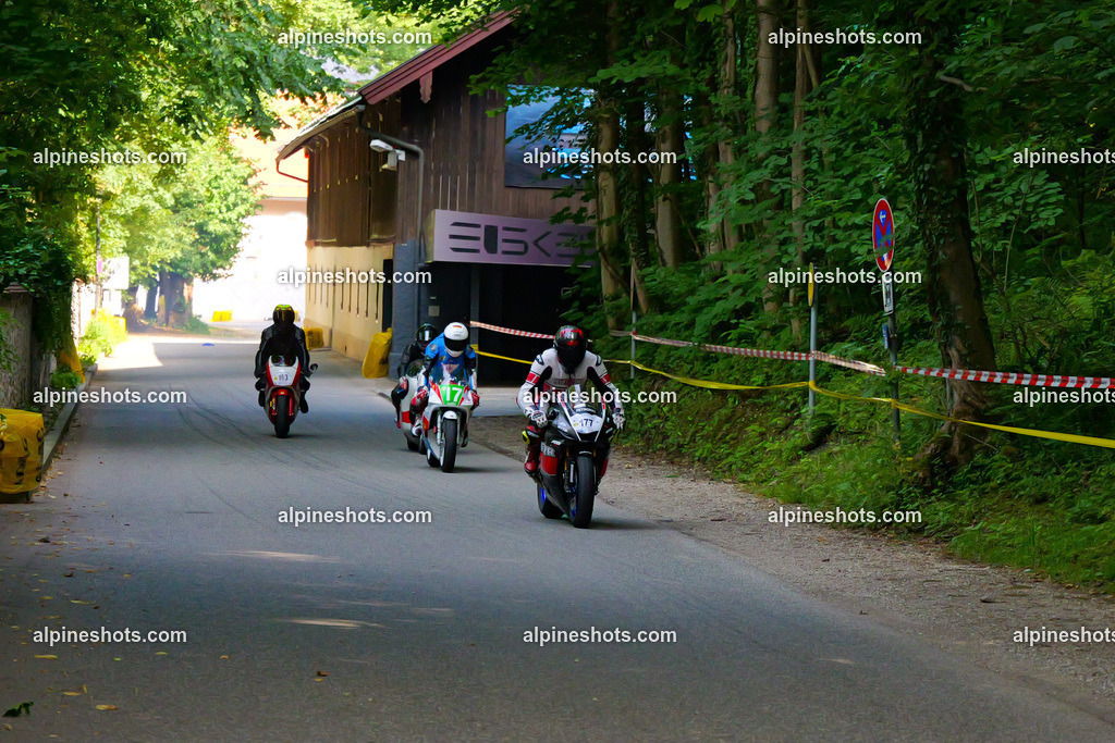 P1015535 | Erleben Sie atemberaubende, hochqualitative Fotos Ihrer Fahrt entlang der malerischen Alpenstraßen. Besuchen Sie alpineshots.com, um professionelle Aufnahmen Ihrer unvergesslichen Reise zu finden und zu kaufen - Realisiert mit Pictrs.com