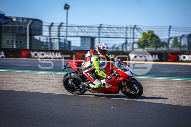 0001-240624_NR-001_1 | Deine Full-Service-Agentur für ✔️Videoproduktionen und ✔️Motorsportfotografie Jetzt Angebot anfragen!