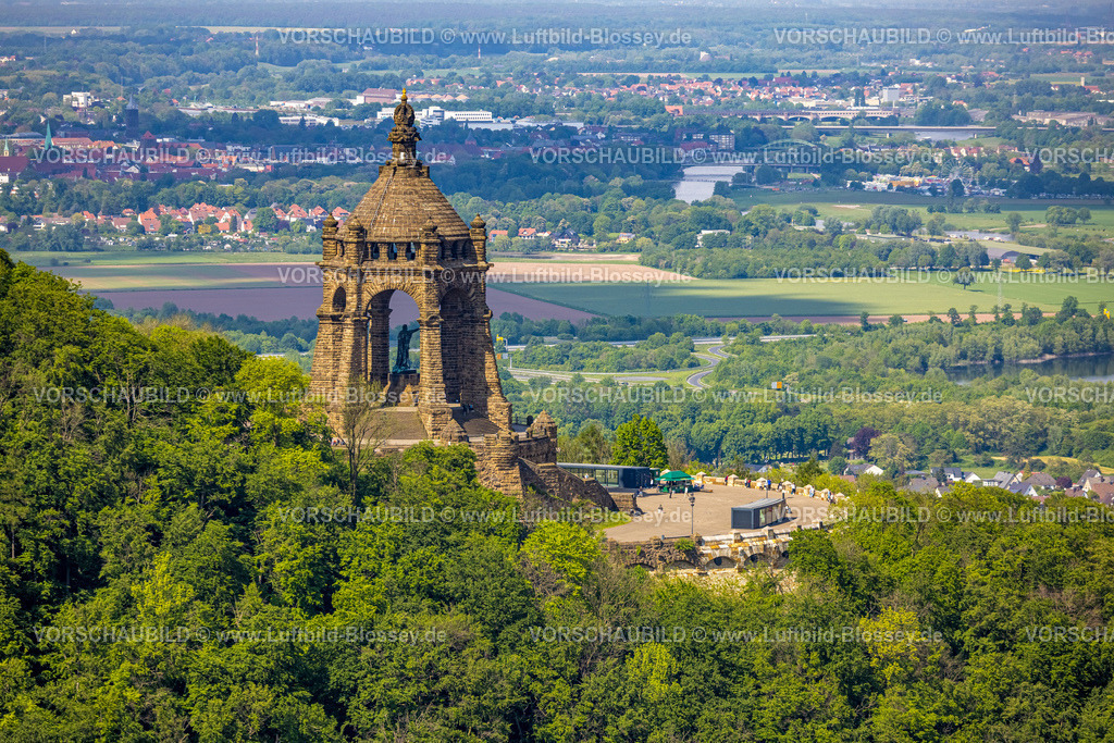 PortaWestfalica240505256Wiehengebirge_Kaiser-Wilhelm-Denkmal | Luftbild, Kaiser-Wilhelm-Denkmal, kulturelles Denkmal, Wiehengebirge, Holzhausen, Porta Westfalica, Ostwestfalen, Nordrhein-Westfalen, Deutschland