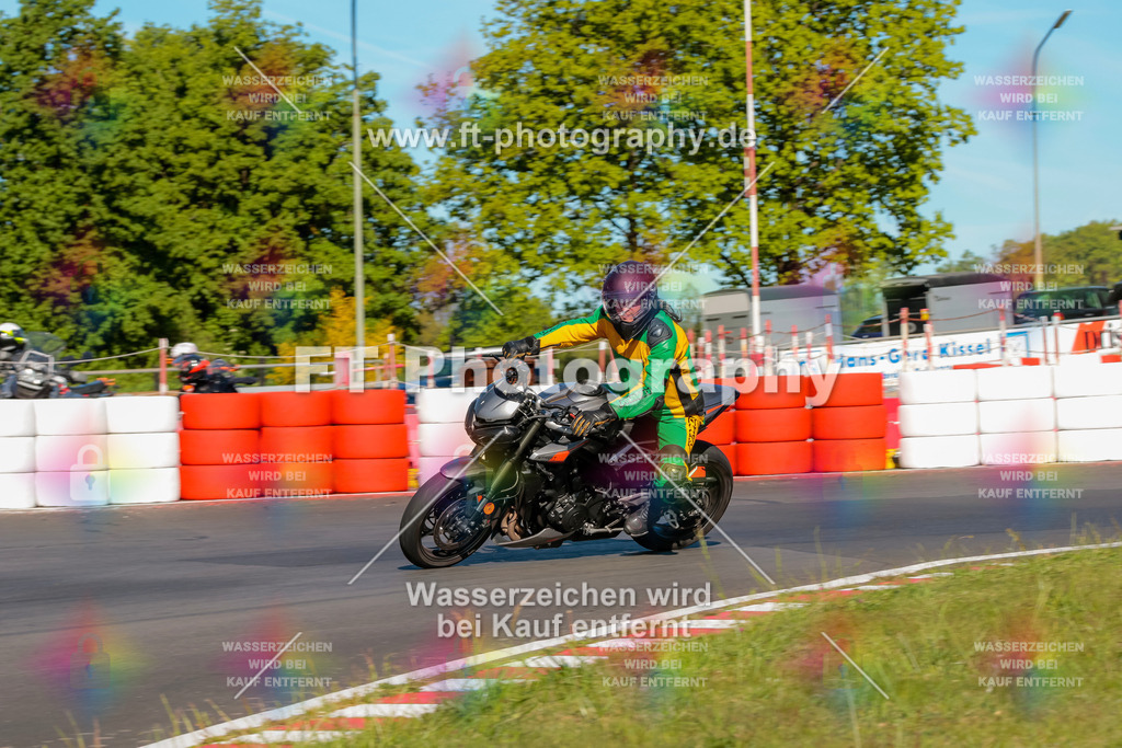 Moto-TeamOBK-21128 | Hier findet Ihr Bilder von Touristenfahrten auf der Nürburgring Nordschleife oder von anderen Veranstaltungen die ich besucht habe. Viel Spass beim Durch Schauen 