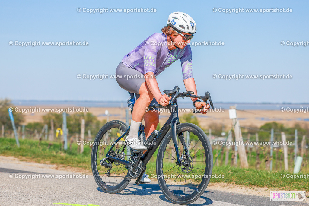 637_AR6_8219 | Neusiedlersee Radmarathon 2026@sportshot_your_pictrs #yourpictures#roadtowm2029 #nrm #neusiedlerseeradmarathon #neusiedlersee #neusiedlerseetourismus #burgenland #mörbisch #nrm26 #burgenlandtourismus #voglundco #poweredbyburgenlandtourismus #radsport #rad #marathon #ucigranfondo #visitburgenland #ucigranfondoworldseries