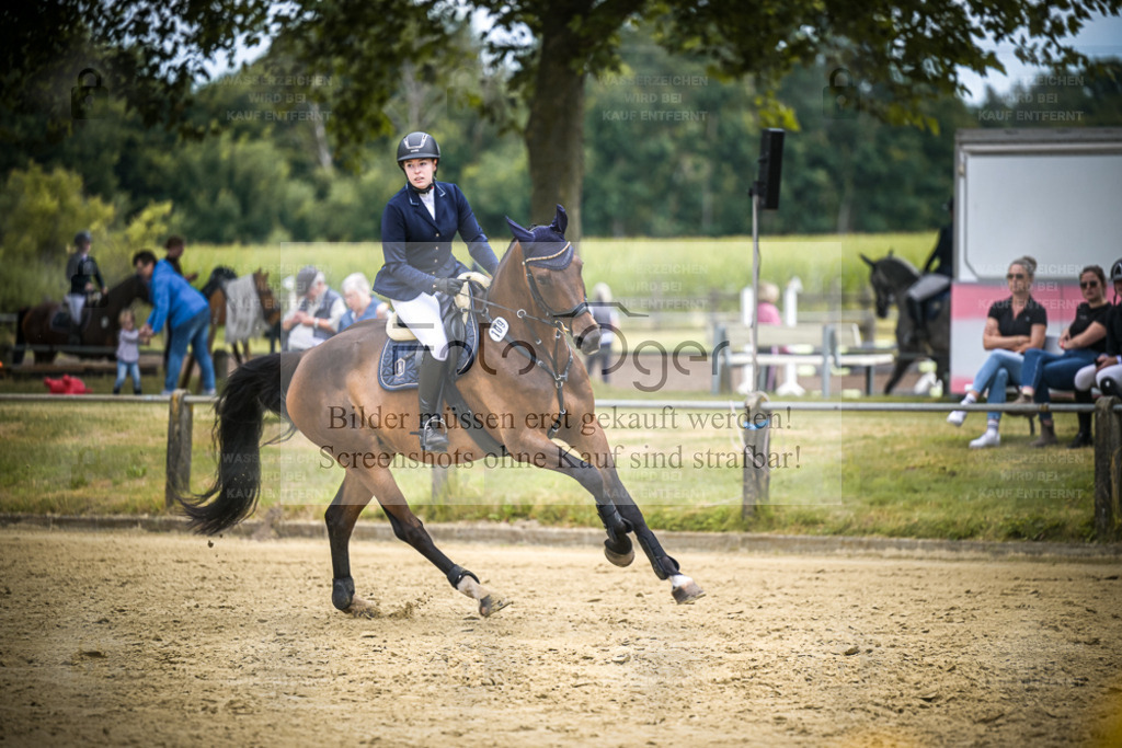 DOS_3656 | Entdecke hochwertige Reitturnierfotos von Foto Oger. Professionell, emotional und authentisch – jetzt Lieblingsmomente im Shop bestellen. - Realisiert mit Pictrs.com