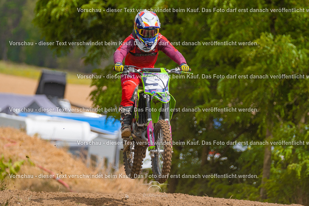 07_05_BernauerSchleife-7165 | Sportfotografin aus Berlin-Brandenburg mit Fokus auf Motocross. Ich halte deine sportliche Leistung und echte Emotionen auf und neben der Strecke professionell fest. Entdecke die Fotos von deinem Rennen und bestelle sie direkt hier im Shop.