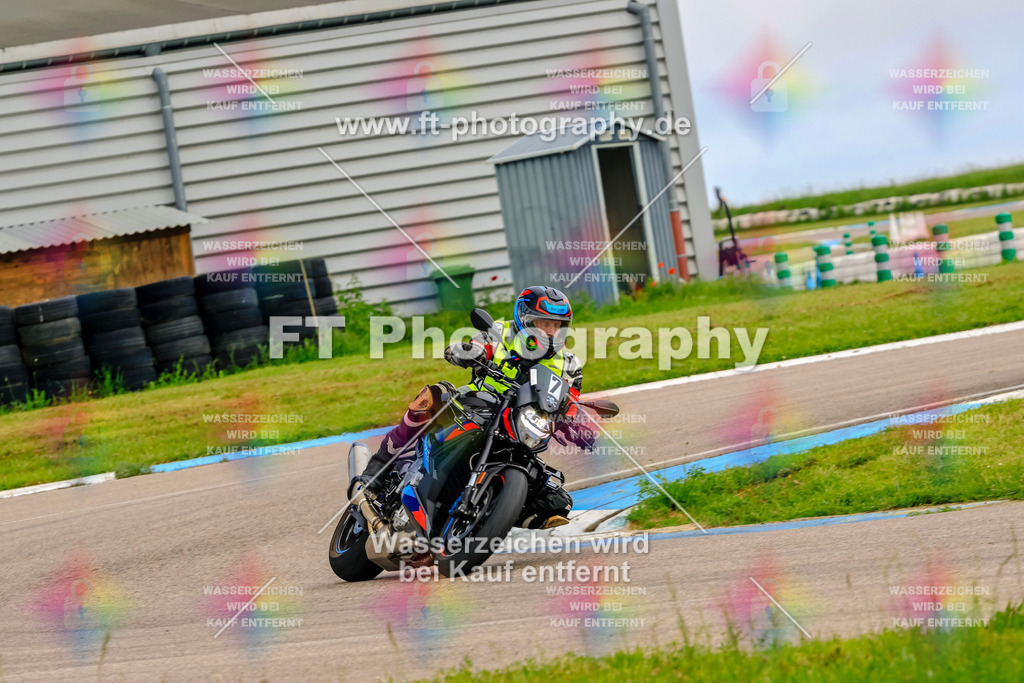 MotoTeam-8091 | Hier findet Ihr Bilder von Touristenfahrten auf der Nürburgring Nordschleife oder von anderen Veranstaltungen die ich besucht habe. Viel Spass beim Durch Schauen 