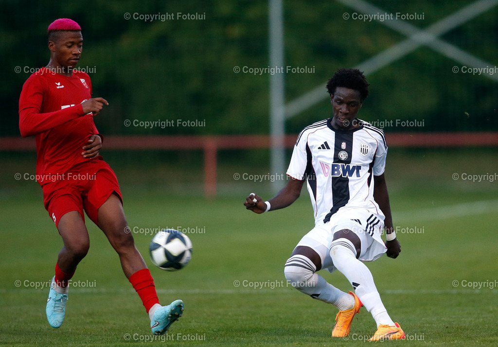 A_LUI_150825_26 | SPORT,FUSSBALL,REGIONALLIGA MITTE ASKOE OEDT-SPG LASK AMATEURE 15.08.2025 IM BILD : JONATHAN ALUKWU (OEDT) UNDCHEIKNE KEBE  (LASK/AMATEURE) FOTO.FOTLUI