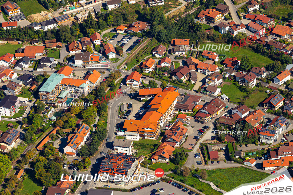 Das Luftbild der Stadt Bodenmais wurde 2021 vom Flugzeug heraus erstellt (keine Drohne) Aufnahmehöhe ca.450 Meter- hohe Bildauflösung und Druck-Qualität garantiert!