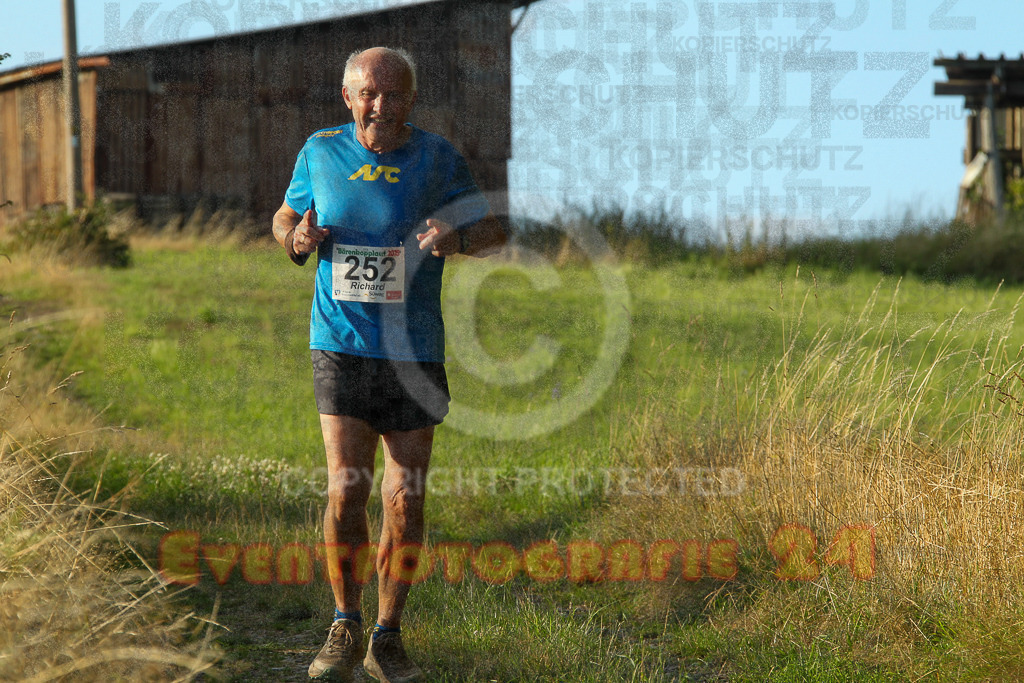 250801_1923_EV4_8605 | Sportfotografie im Rhein-Sieg Kreis, Köln, Bonn, NRW, Rheinland Pfalz, Hessen, etc. Unser Tätigkeitsfeld umfasst den Laufsport vom Volkslauf über den Marathon, Duathlon, Triathon bis zum Ultralauf wie Kölnpfad Ultra oder Schindertrail.