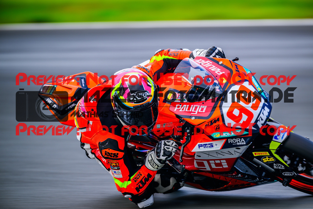 MaZZes_FotoMatrix_240601_6007705_7106 | SSP300