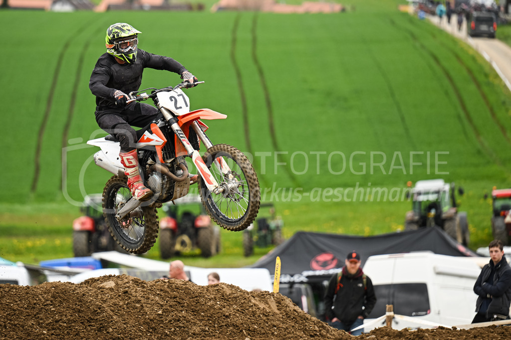 Motocross Schlatt bei Winterthur - 30. April 2023 | #27 Kuenzi Ruedi aus Laengenbuehl (CH) auf KTM in der Kategorie Senioren am Motocross Schlatt bei Winterthur, 30. April 2023. 
Instagram: @mx_schlatt | @mc_wila | @sam_schweiz
Bild: Sportfotografie Markus Aeschimann | www.markus-aeschimann.ch - Realisiert mit Pictrs.com