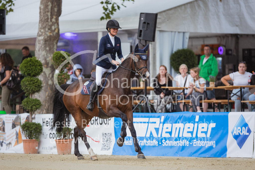 220729_BHO_GT_M2-Spr_2-760 | Deine schönsten Turniermomente als professionelle Fotos! Entdecke hochwertige Pferdesport-Fotografie im Online-Shop. Jetzt Fotos finden & bestellen!