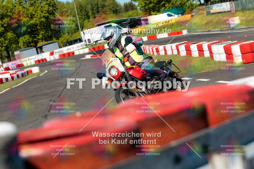 Moto-TeamOBK-21720 | Hier findet Ihr Bilder von Touristenfahrten auf der Nürburgring Nordschleife oder von anderen Veranstaltungen die ich besucht habe. Viel Spass beim Durch Schauen 