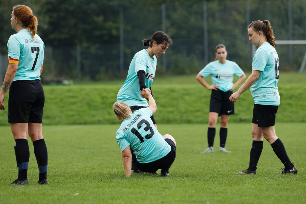 SVWFCH_250927_7080 | Fotopresso – Sportfotografie in Heidenheim & Umgebung. Professionelle Sportfotografie für unvergessliche Momente. Dynamische Action-Shots, emotionale Szenen & hochwertige Bilder. - Realisiert mit Pictrs.com