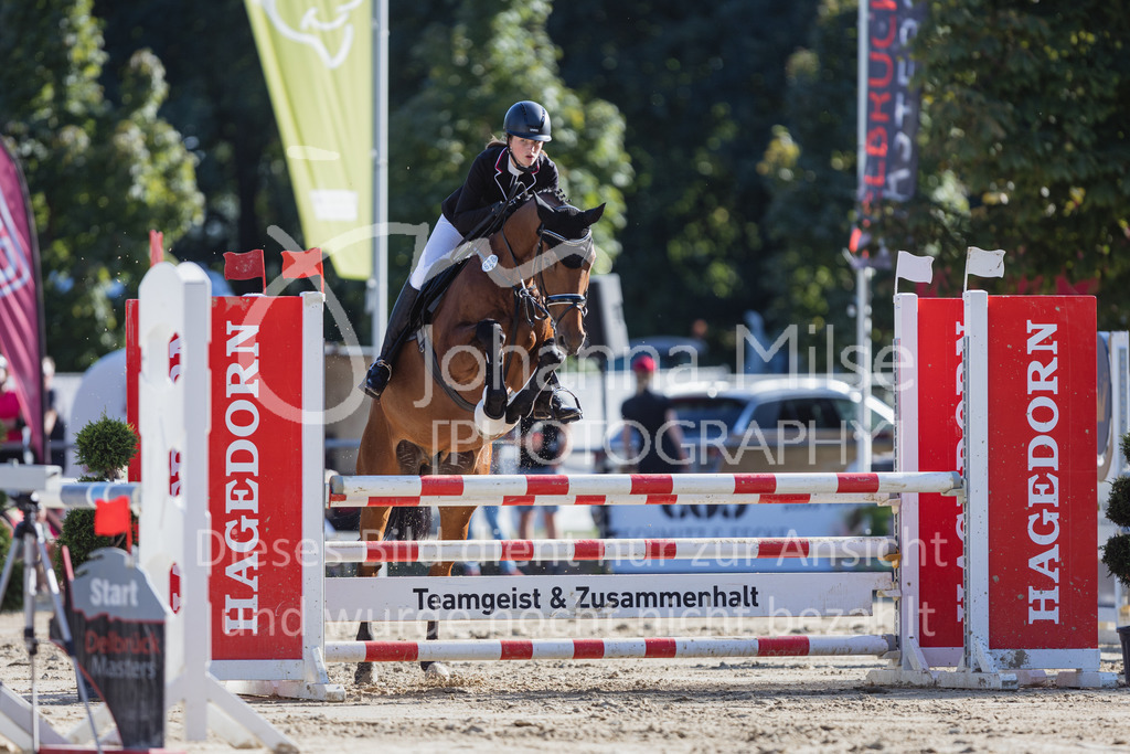 220828_Delbrueck_A2-Spr-257 | Deine schönsten Turniermomente als professionelle Fotos! Entdecke hochwertige Pferdesport-Fotografie im Online-Shop. Jetzt Fotos finden & bestellen!