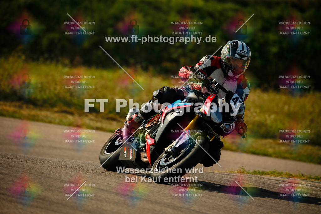 _MOT5900 | Hier findet Ihr Bilder von Touristenfahrten auf der Nürburgring Nordschleife oder von anderen Veranstaltungen die ich besucht habe. Viel Spass beim Durch Schauen 