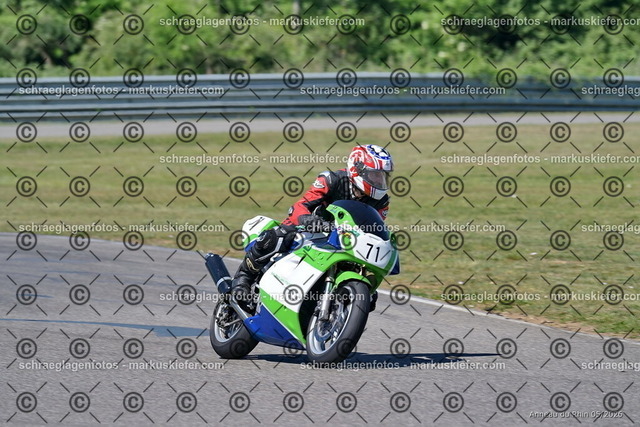 26BT01-0515 | 071 - Realisiert mit Pictrs.com