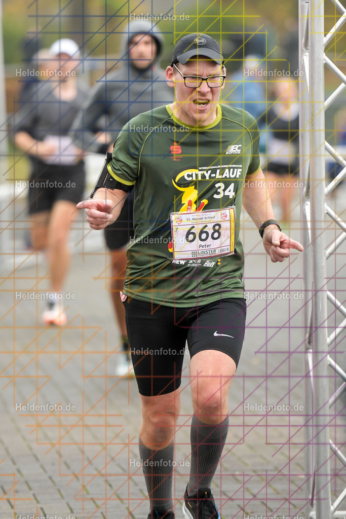 Neusser Erftlauf 2025  | 15km Neusser Erftlauf 2025 Foto: Heldenfoto.de