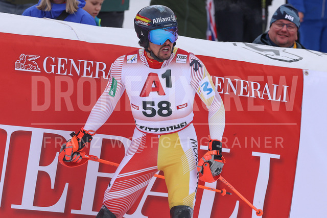 Audi FIS Ski World Cup: Men’s Slalom – Hahnenkamm Race, Kitzbuehel | Kitzbuehel, Austria, 25.Jan.26 - Alpine Skiing - FIS World Cup, Hahnenkamm Race, Slalom, men. The image shows del CAMPO HERNANDEZ Juan (ESP, Atomic).