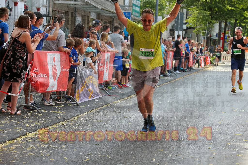 220625_1658_EX1_5608 | Sportfotografie im Rhein-Sieg Kreis, Köln, Bonn, NRW, Rheinland Pfalz, Hessen, etc. Unser Tätigkeitsfeld umfasst den Laufsport vom Volkslauf über den Marathon, Duathlon, Triathon bis zum Ultralauf wie Kölnpfad Ultra oder Schindertrail.