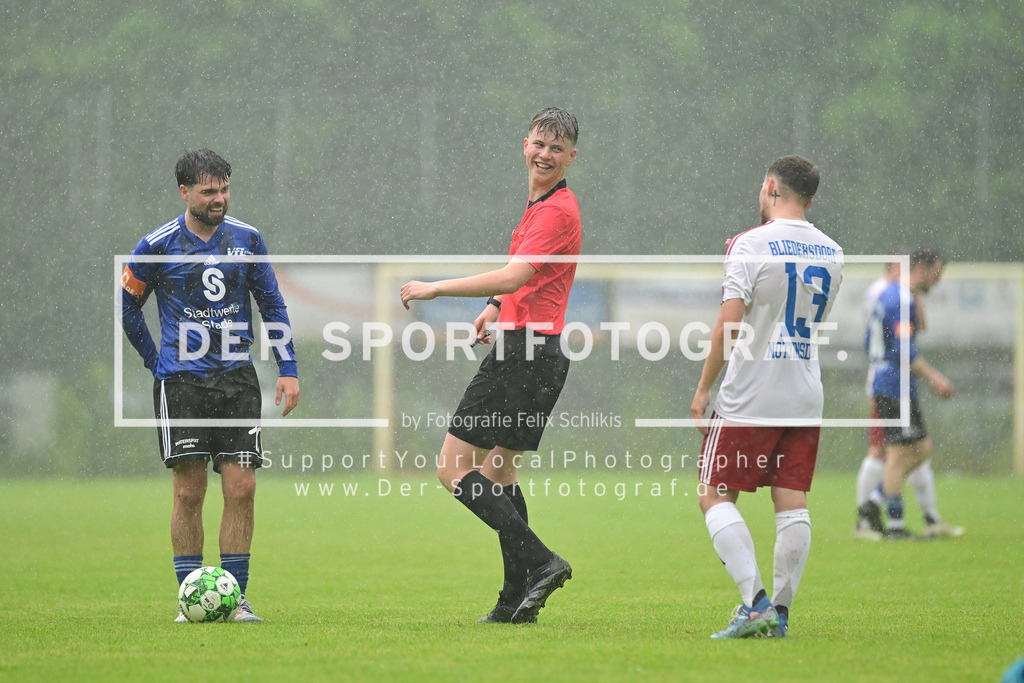 Fußball I Herren I Saison 2024-2025 I Kreisliga I 25. Spieltag I FSV Bliedersdorf-Nottensdorf - VfL Güldenstern Stade II I 036056 | Der Sportfotograf. - Realisiert mit Pictrs.com