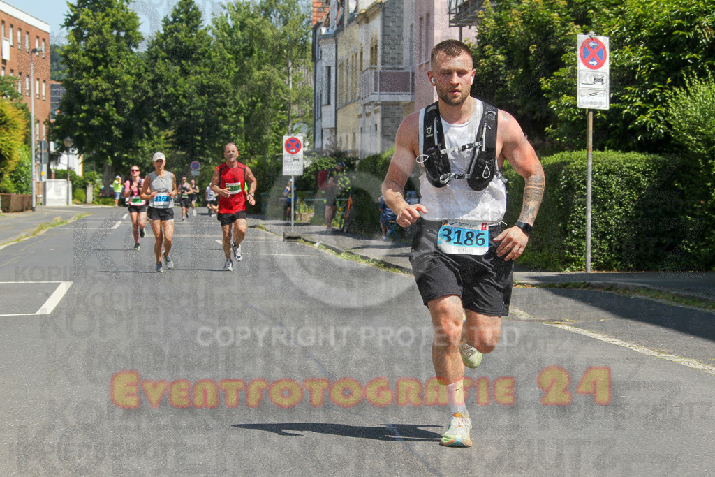 250621_1154_EV4_5493 | Sportfotografie im Rhein-Sieg Kreis, Köln, Bonn, NRW, Rheinland Pfalz, Hessen, etc. Unser Tätigkeitsfeld umfasst den Laufsport vom Volkslauf über den Marathon, Duathlon, Triathon bis zum Ultralauf wie Kölnpfad Ultra oder Schindertrail.
