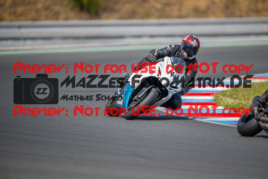 MaZZes-Fotomatrix-20260805-527439 | OPEN