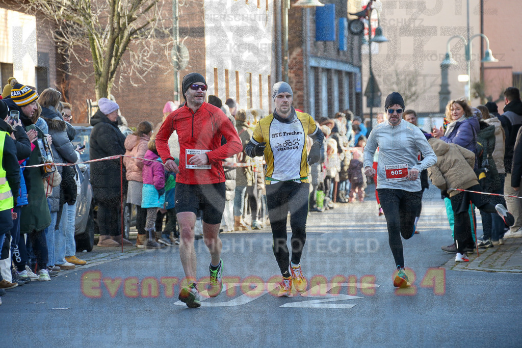 241201_1226_EX1_2155 | Sportfotografie im Rhein-Sieg Kreis, Köln, Bonn, NRW, Rheinland Pfalz, Hessen, etc. Unser Tätigkeitsfeld umfasst den Laufsport vom Volkslauf über den Marathon, Duathlon, Triathon bis zum Ultralauf wie Kölnpfad Ultra oder Schindertrail.