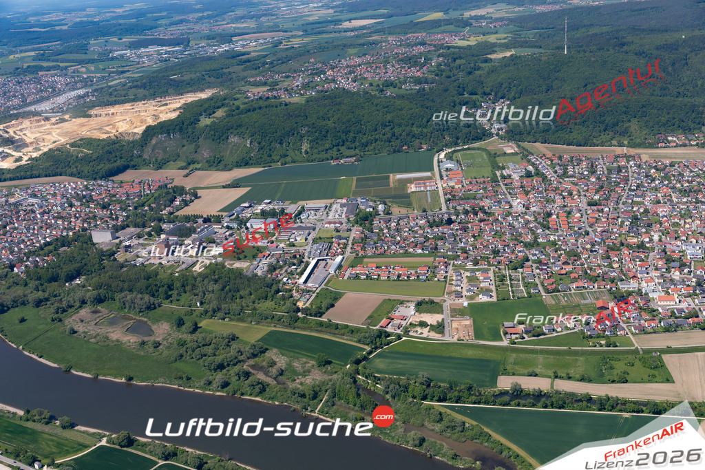 Das Luftbild der Stadt Tegernheim wurde 2021 vom Flugzeug heraus erstellt (keine Drohne) Aufnahmehöhe ca.450 Meter- hohe Bildauflösung und Druck-Qualität garantiert!