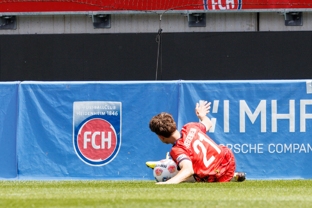 20260503-U19_FCH-LEV_177 | 1.FC Heidenheim 1846 vs. Bayer 04 Leverkusen, Fußball, U19, A-Junioren, NWL, U19-DFB-Nachwuchsliga, 2025/2026, Achtelfinale, 03.05.2026 in Heidenheim, Voith Arena(Foto: Michael Bulling) - Realisiert mit Pictrs.com