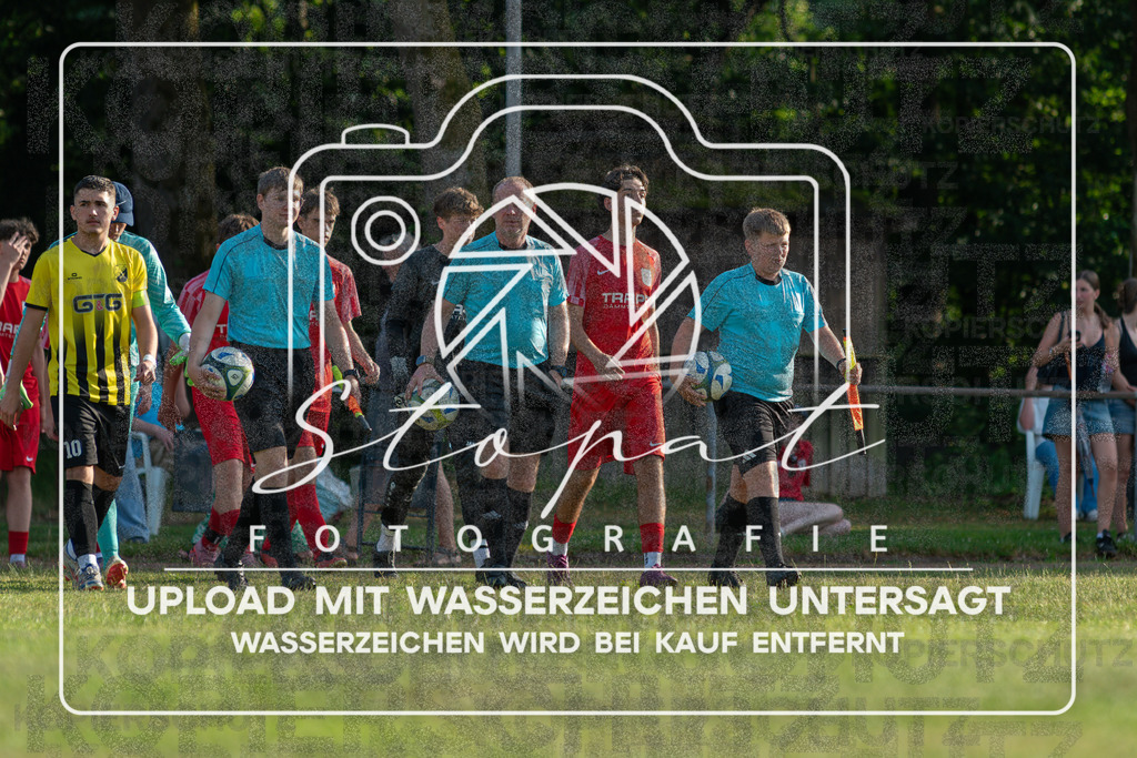 U17 Kreismeisterschaftsfinale HK - SG Fulde vs. TV Jahn Schneverdingen | Markus Wolkenhauer (Schiedsrichter), Joschua Sittkus (Schiedsrichterassistent), Lasse Stimming (Schiedsrichterassistent); U17 Kreismeisterschaftsfinale HK - SG Fulde vs. TV Jahn Schneverdingen am 24.06.26 in Heidmarkstadion, Bad Fallingbostel - Realisiert mit Pictrs.com