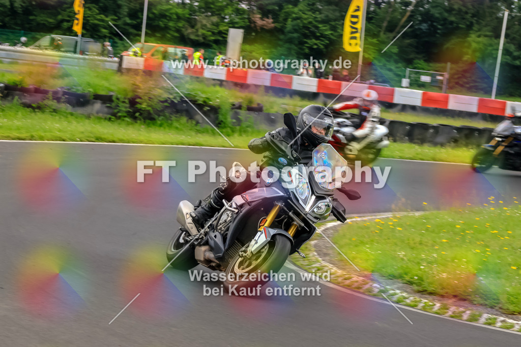 VBK-7020 | Hier findet Ihr Bilder von Touristenfahrten auf der Nürburgring Nordschleife oder von anderen Veranstaltungen die ich besucht habe. Viel Spass beim Durch Schauen 
